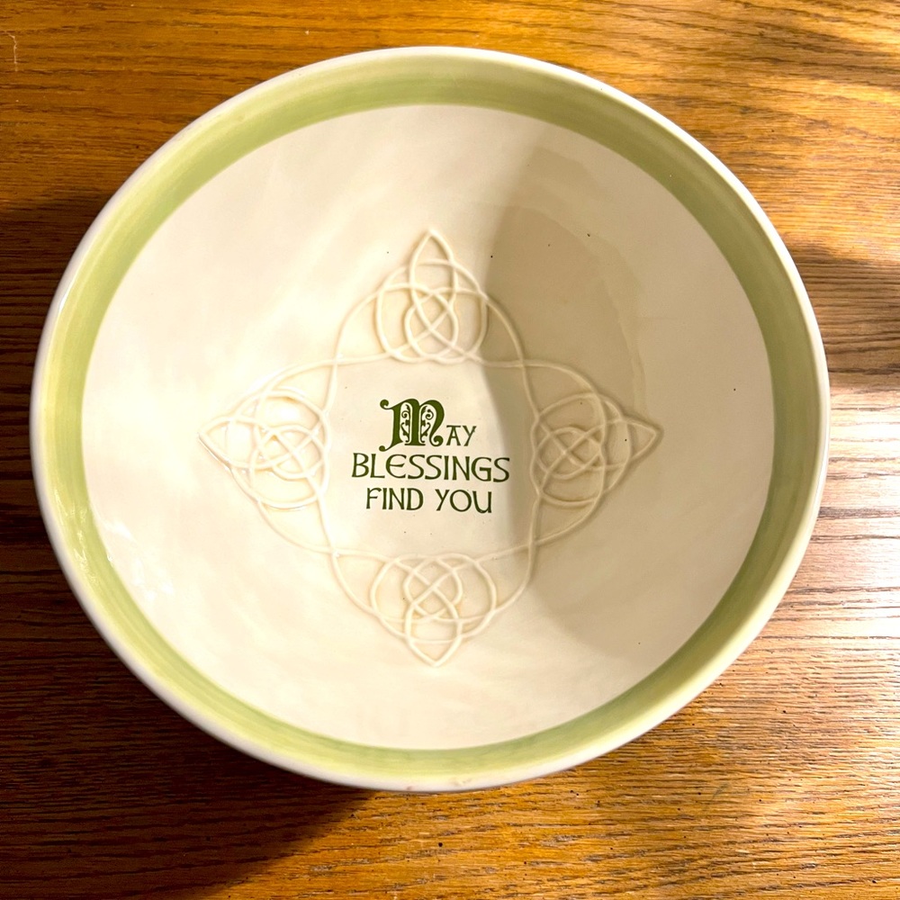 Grassland Road Irish serving bowl with saying “May Blessings Find You”